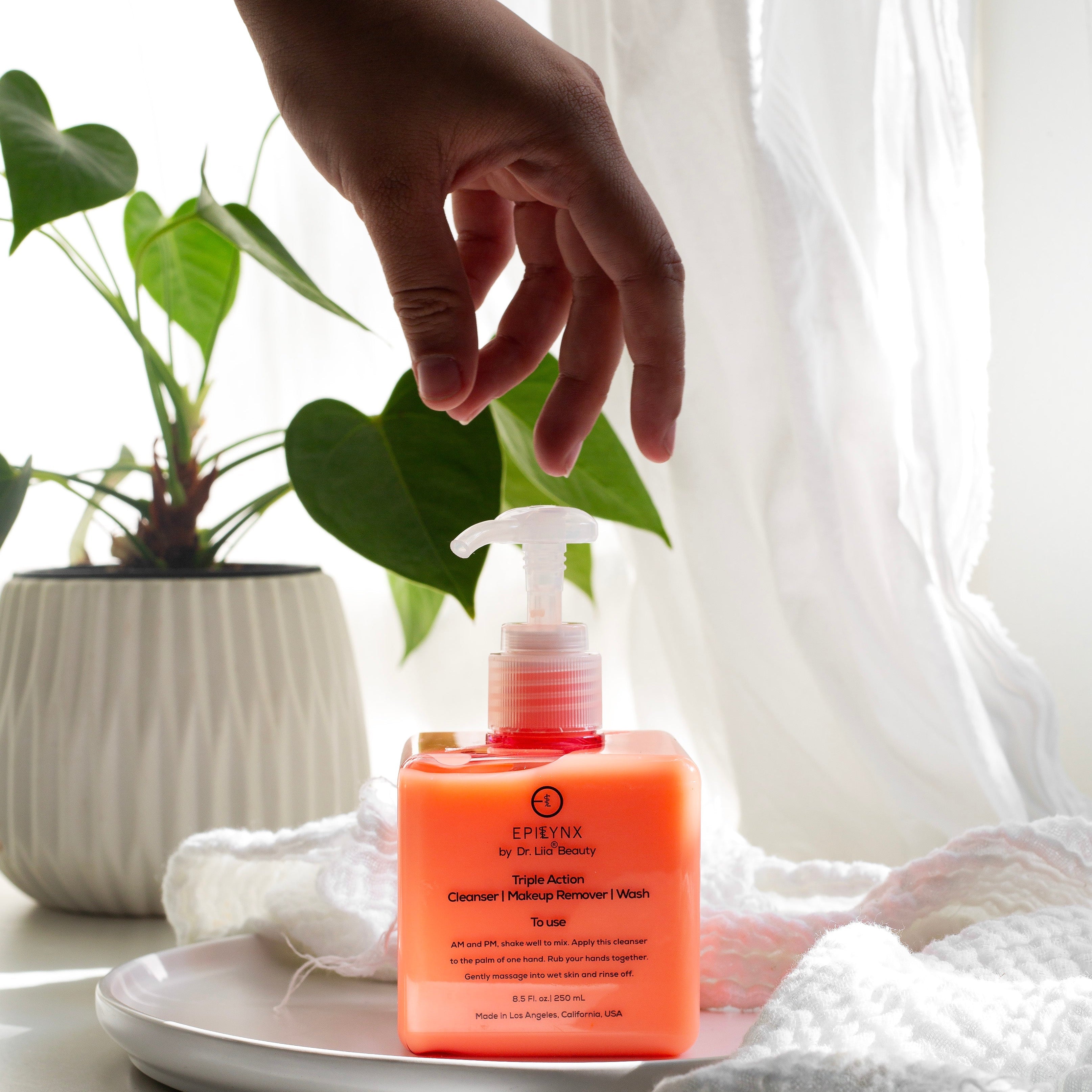 Gentle Hydrating Facial Cleanser – Aloe, Cucumber & Antioxidants (Nut-Free, Gluten-Free, Vegan)